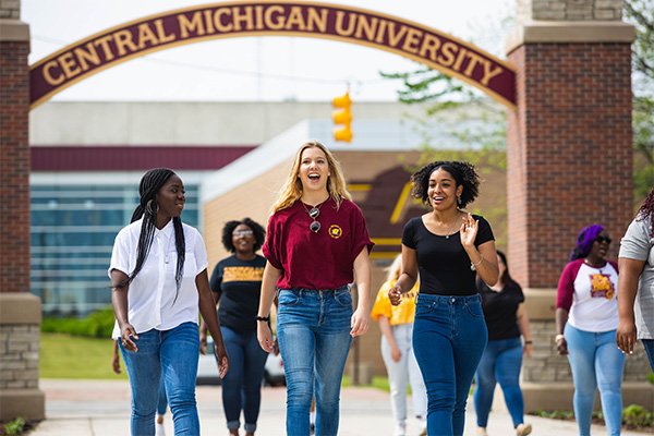 Students Walking on campus during Orientation